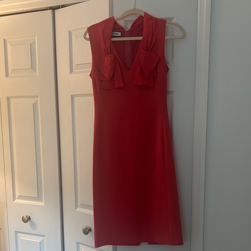 Elegant Red Sleeveless Dress